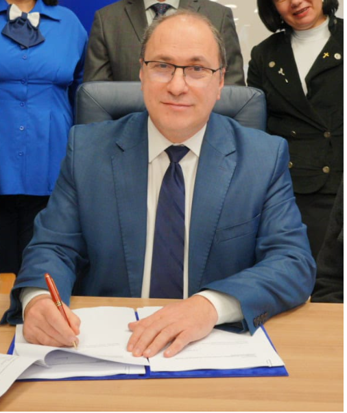 Mihai Dimian min Educatiei